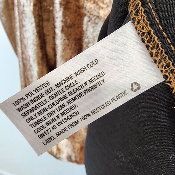 Future Collective Metallic Blouse Size 2X Puff Shoulder Futuristic Holiday Glam - Picture 12 of 15